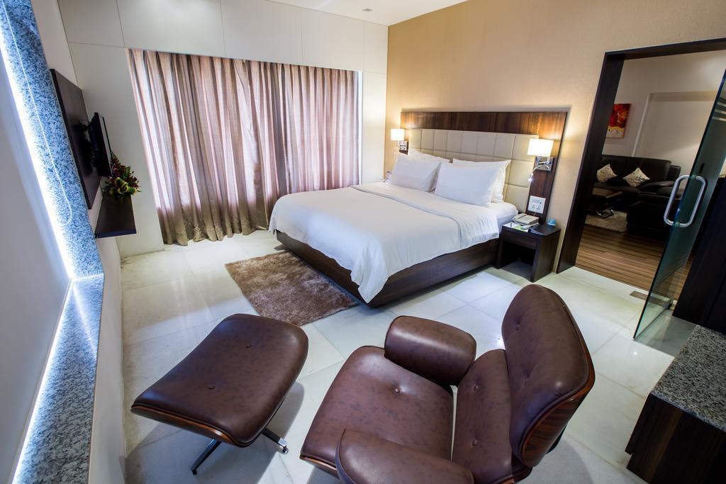 Regenta Central Harimangala Bharuch Экстерьер фото